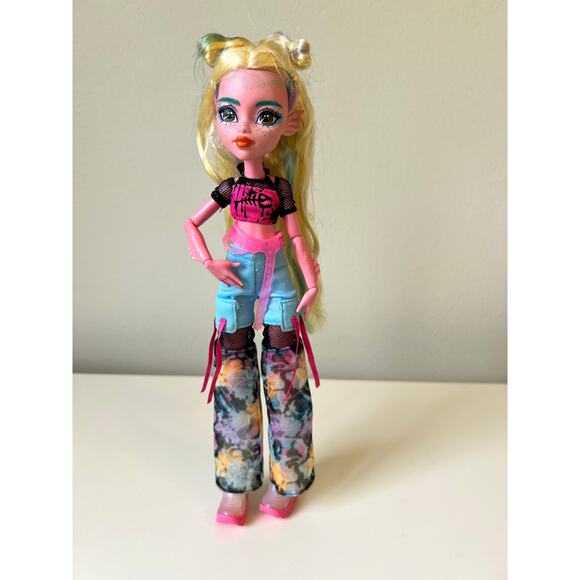 Mattel Monster High Lagoona Blue Fashion Doll Refresh Generation 3 - Picture 1 of 8